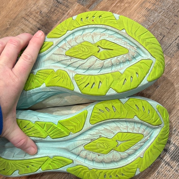 ASICS Novablast 4 - Picture 8 of 10